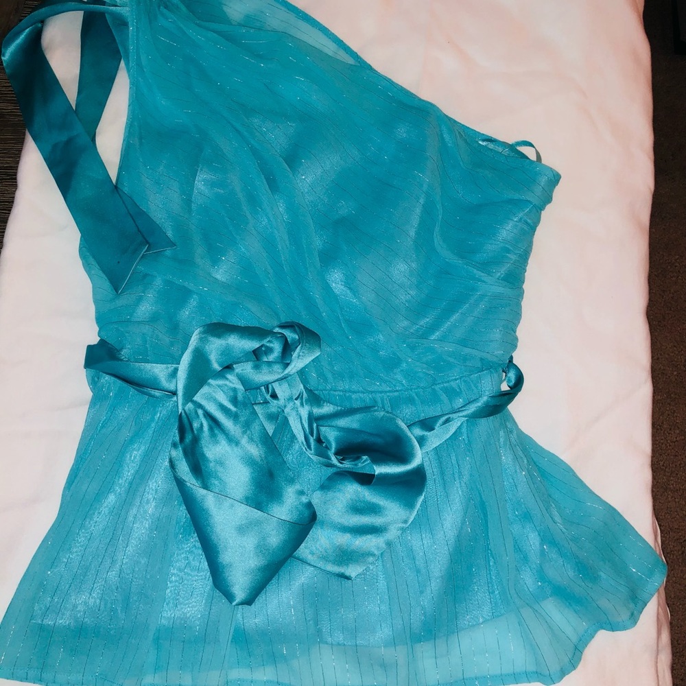 ~Women’s Arden B One Shoulder Strap Top